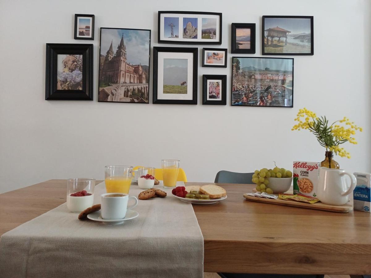 Loft De Tita Larrea Apartment Arriondas Ngoại thất bức ảnh